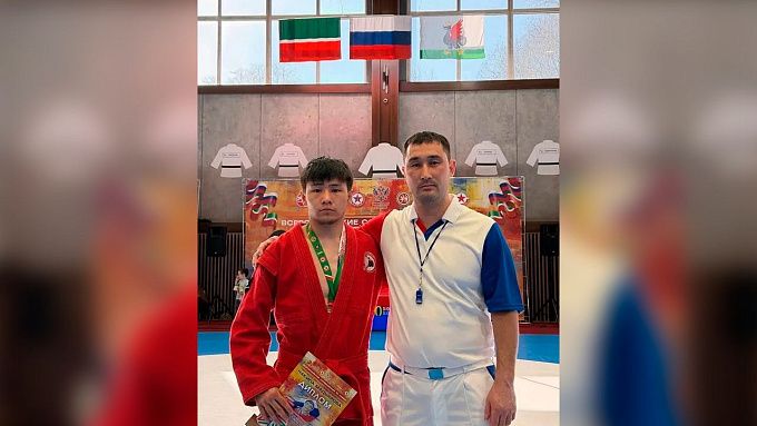Самбист из Бурятии взял серебро всероссийского соревнования