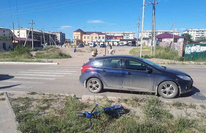 В Бурятии под колеса авто попал 6-летний мальчик 