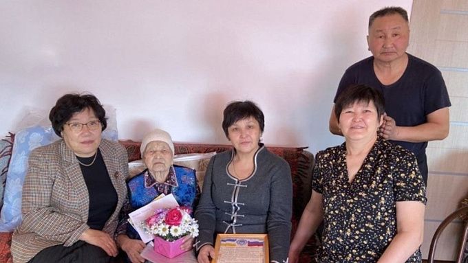 В Бурятии долгожительница отметила 95-летний юбилей