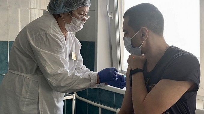 Треть сотрудников Улан-Удэнского авиазавода вакцинировались от COVID-19