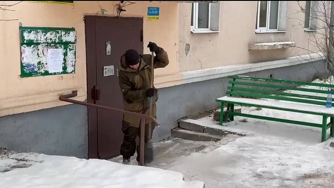В Улан-Удэ напомнили о штрафах за неубранный снег