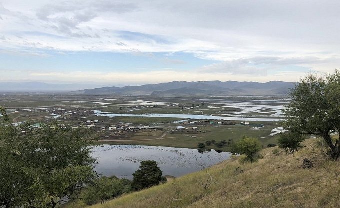 В районе Бурятии обследуют дамбу после прорыва