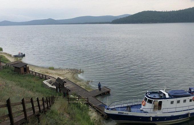 Четыре человека потерялись на Байкале