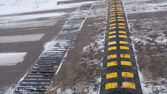 Пешеходные переходы вблизи образовательных учреждений обновляют в Улан-Удэ 