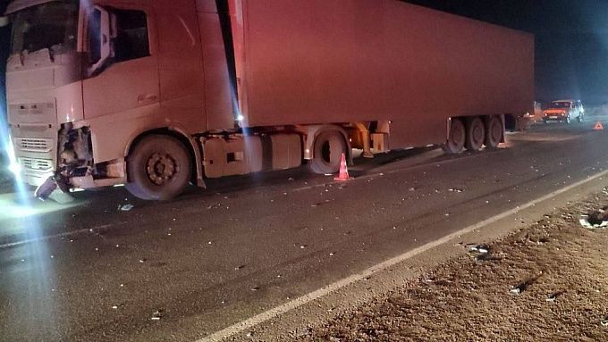 Девушка попала под фуру в районе Бурятии