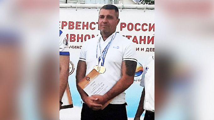 Атаман из Бурятии взял две золотые медали чемпионата России по метанию ножей