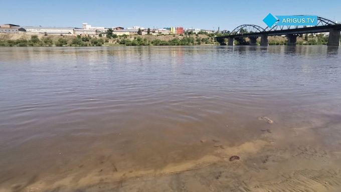Ребенка унесло течением на реке в Улан-Удэ