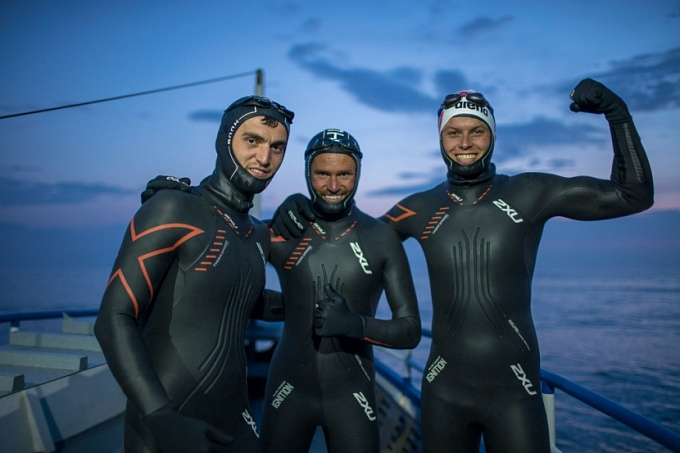 Пловец из Чечни переплыл Байкал, установив новый мировой рекорд 