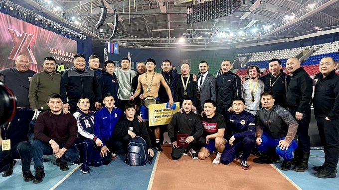 Бурятские борцы выиграли медали на финале международного турнира 