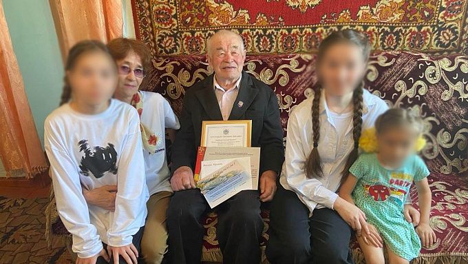 В Бурятии ударник трудового фронта отпраздновал 90-летие