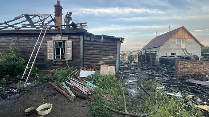 В Улан-Удэ выясняют причины гибели женщины на пожаре