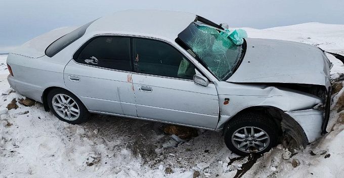 В Бурятии пьяный водитель отправил в больницу двух пассажирок