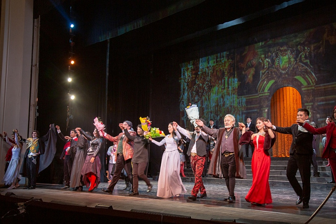 Фестиваль оперы с аншлагом стартовал в Улан-Удэ