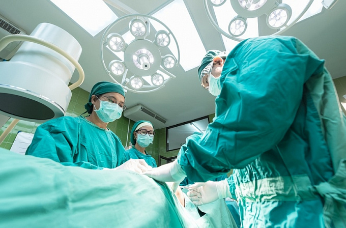 В Улан-Удэ врачи провели операцию по удалению опухоли поджелудочной железы