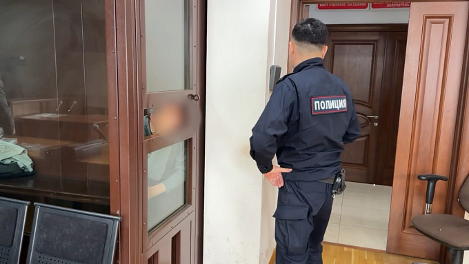 Судоводителя перевернувшейся на Байкале аэролодки отправили под домашний арест