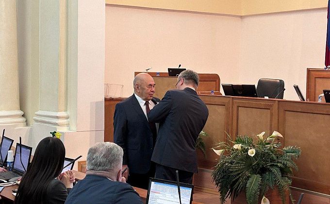 Депутату Хурала Бурятии вручили медаль Агвана Доржиева