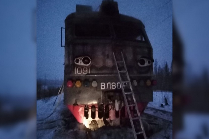 В Бурятии на полном ходу загорелся поезд