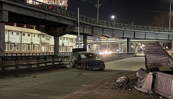 Пьяная компания устроила ДТП в центре Улан-Удэ