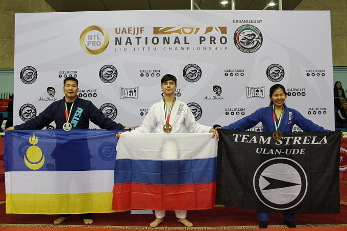 Бурятские спортсмены завоевали 4 медали на чемпионате по джиу-джитсу в Монголии