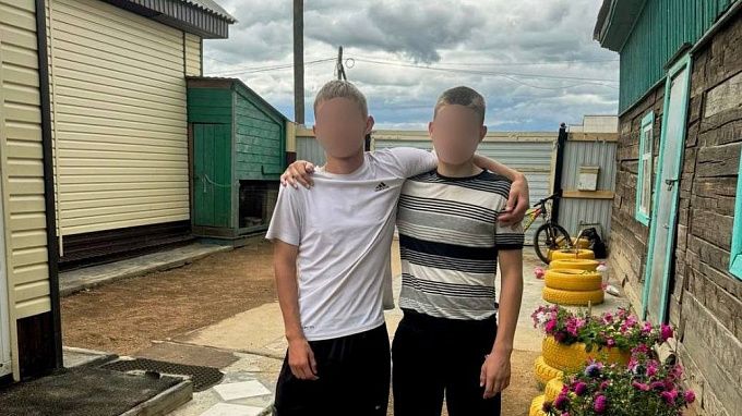 В Бурятии семья усыновила друга своего сына
