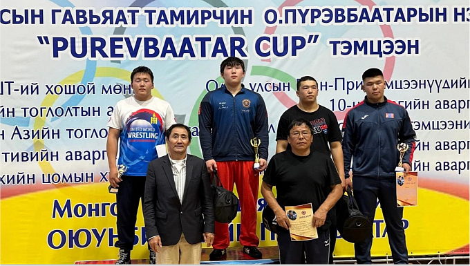 Борец из Бурятии стал чемпионом международных соревнований