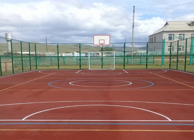 В отдаленном улусе Бурятии для детей построили спортивную площадку