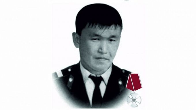 В Улан-Удэ почтили память сотрудника вневедомственной охраны, погибшего при исполнении
