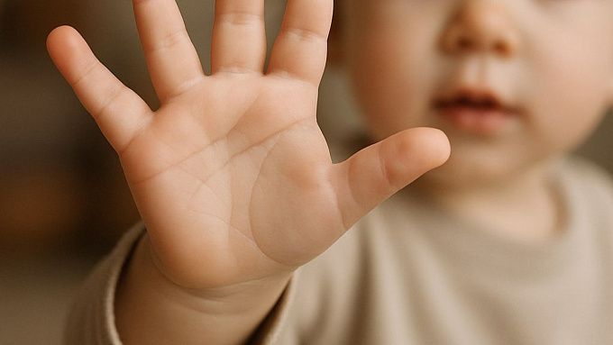 Четверых детей забрали у отца, оставившего 3-летнюю дочку одну в Бурятии