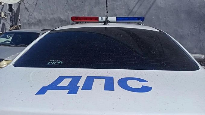 Минивэн с детьми перевернулся на трассе в Бурятии