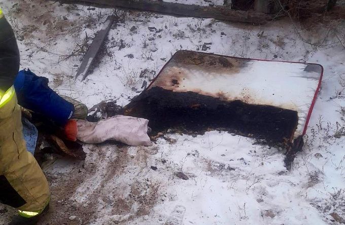 В Бурятии детская кроватка загорелась из-за обогревателя