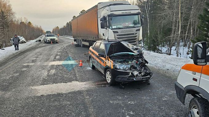 Высокая скорость фуры стала причиной массового ДТП на трассе «Байкал»