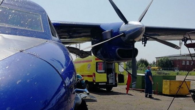 Житель Бурятии получил тяжелые травмы, упав со второго этажа