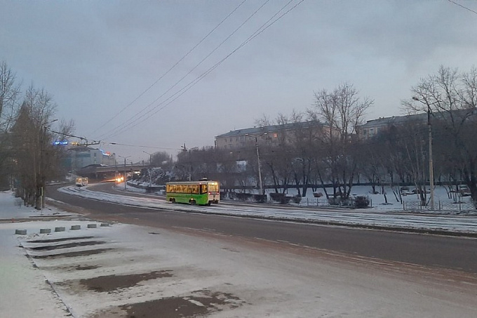 Улан-удэнцы опоздали на работу из-за вставших трамваев (ФОТО)