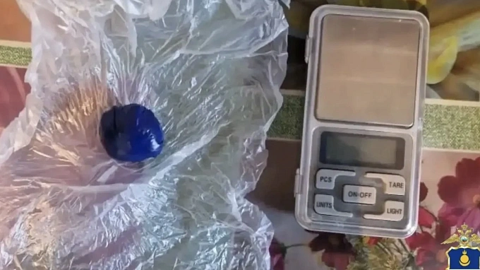 Закладчика поймали с поличным в Улан-Удэ 