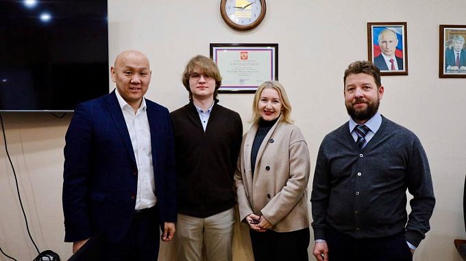 200-балльников по ЕГЭ наградили в Бурятии