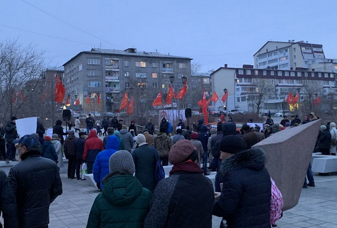 Коммунисты снова вышли на митинг в Улан-Удэ