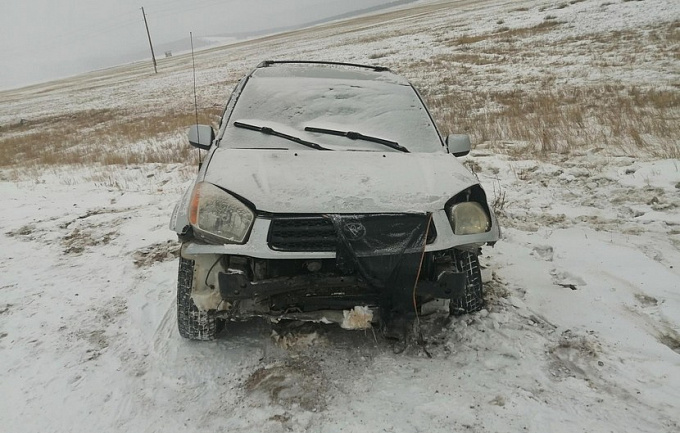 Водитель «Тойоты» пострадала, слетев с трассы в Бурятии