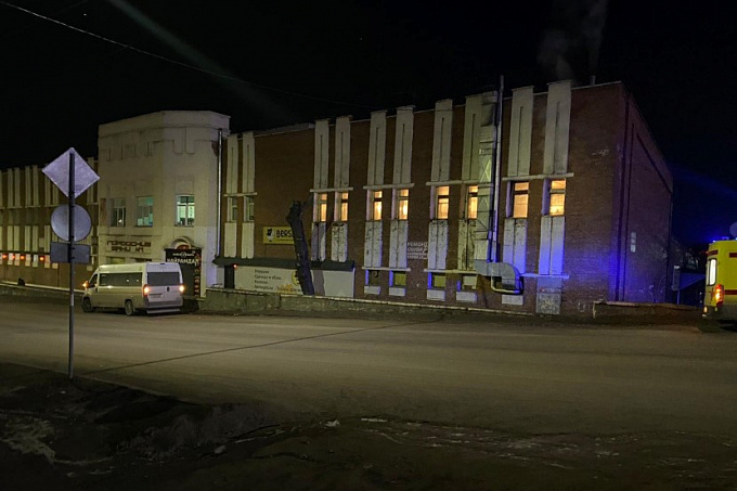 Пешеход попал под колеса микроавтобуса в центре Улан-Удэ