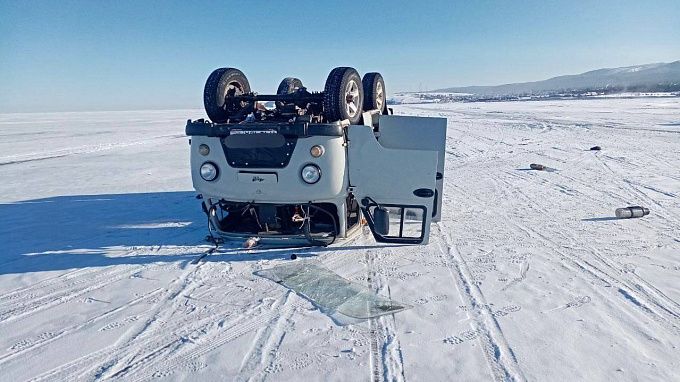 «УАЗ» с туристами перевернулся на Байкале. Погиб один человек