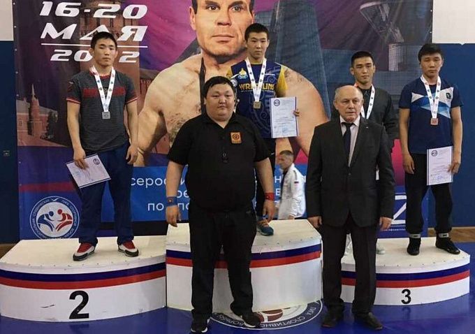 Борец из Бурятии стал чемпионом России
