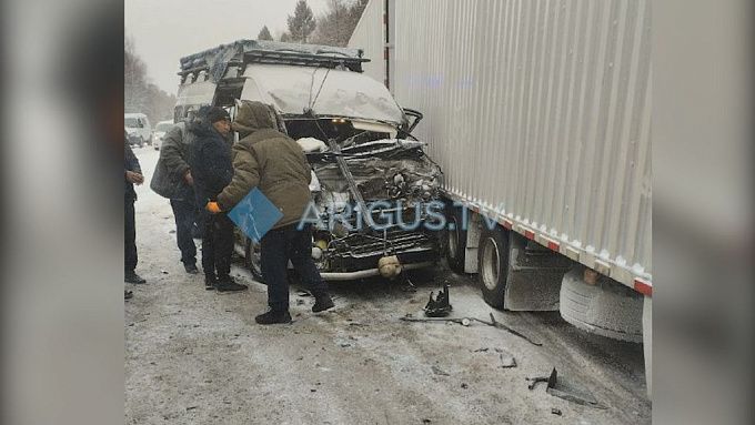 Три человека пострадали в аварии на трассе «Байкал» 