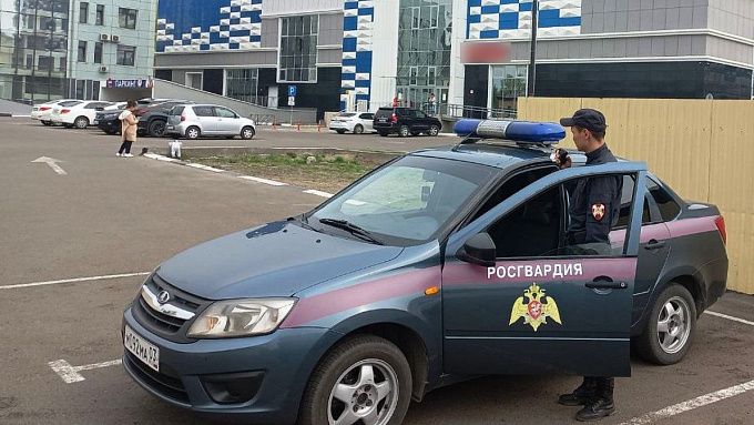 Улан-удэнка украла из кассы супермаркета 16 тысяч рублей
